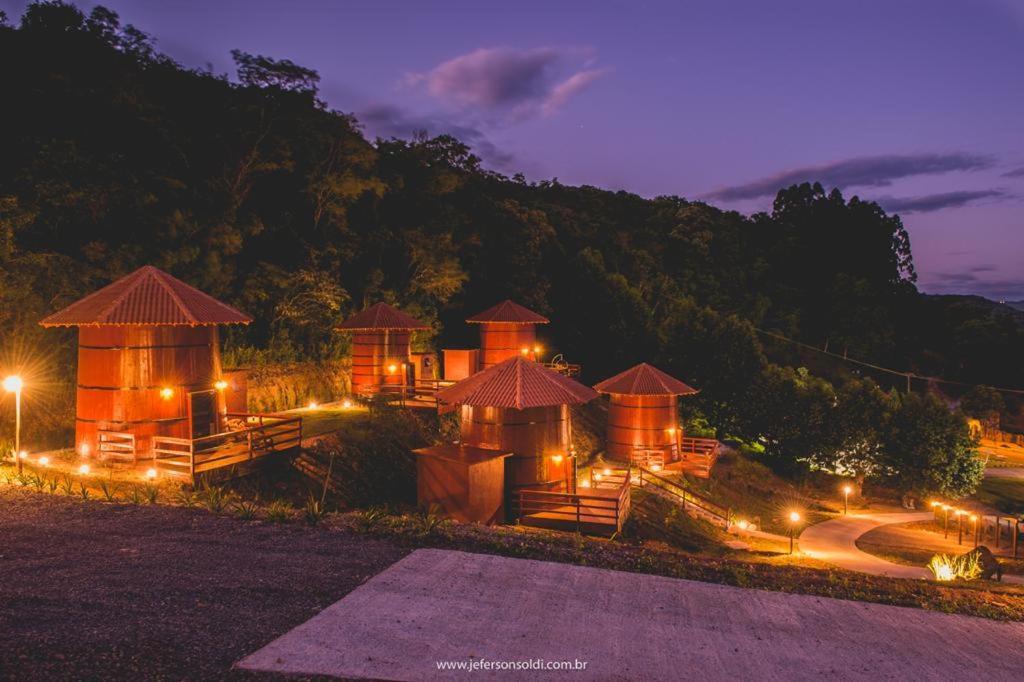 Pipas Do Vale - Vale Dos Vinhedos Hotel Bento Goncalves Ngoại thất bức ảnh